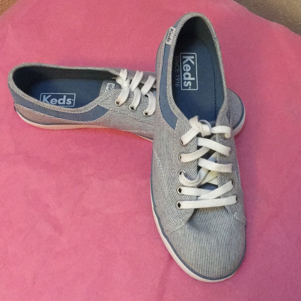 EXCELLENT CONDITION Keds Lace up Shoes